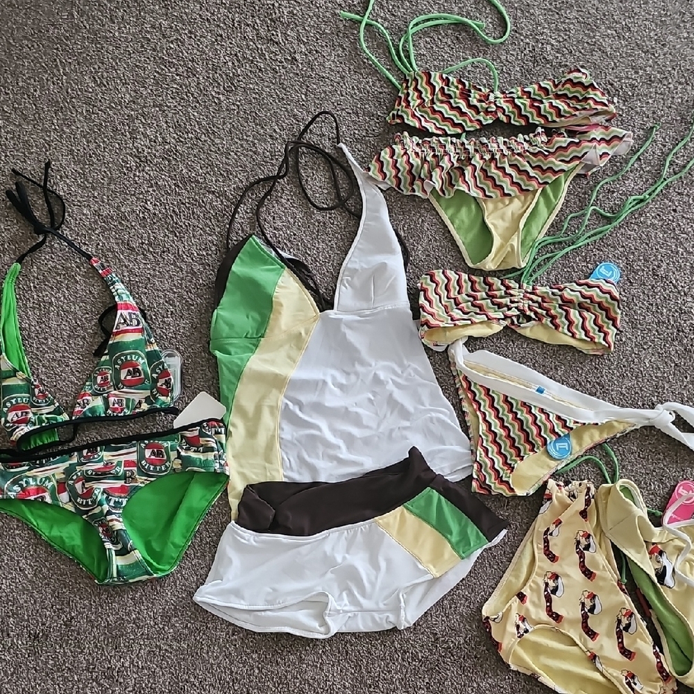 Elegant Green and White Bikini with High-Cut Design